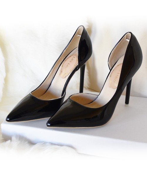 【MANOLO BLAHNIK】ポインテッドトゥ　エナメルピンヒールパンプス Manolo Blahnik ブラックポインテッドトゥパンプス - メルカリ