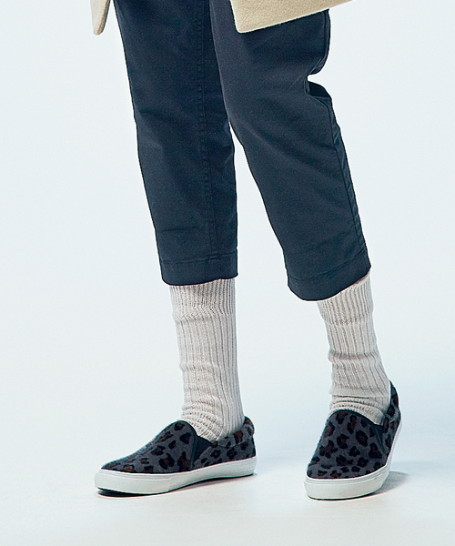 CIAOPANIC（チャオパニック）の「【Ciaopanic】ヒョウ柄ハラコスリッポン（スニーカー・レディース・ベージュ/グレー・24/23）」の2枚目の写真