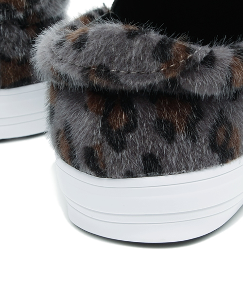 CIAOPANIC（チャオパニック）の「【Ciaopanic】ヒョウ柄ハラコスリッポン（スニーカー・レディース・ベージュ/グレー・24/23）」の6枚目の写真