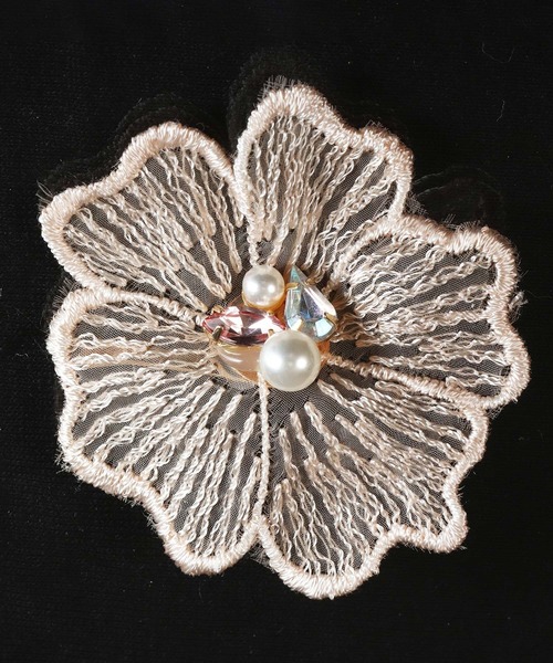 Ree&Mee（リーアンドミー）の「Ree＆Mee ビジュー付き フラワー ポニーフック（バレッタ/ヘアクリップ・レディース・パープル/ホワイト/グリーン/オレンジ・FREE）」の10枚目の写真