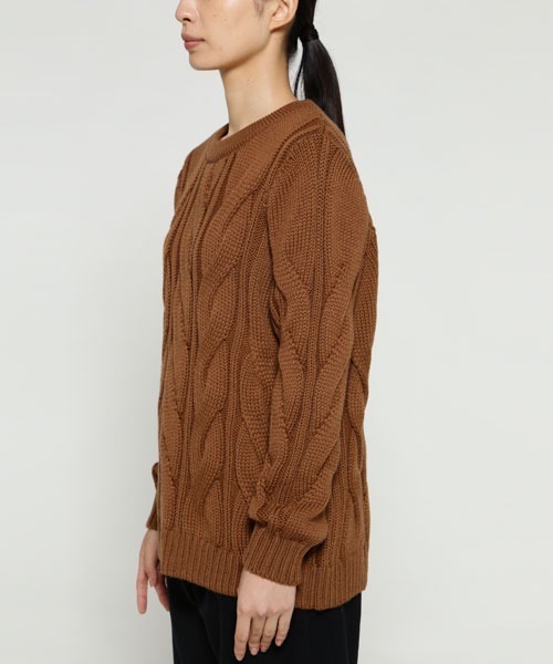SUNSPEL（サンスペル）の「SUNSPEL / WOMEN’S MERINO BIG CABLE CREW（ニット/セーター・レディース・オフホワイト/ライトブラウン/ネイビー・2）」の9枚目の写真