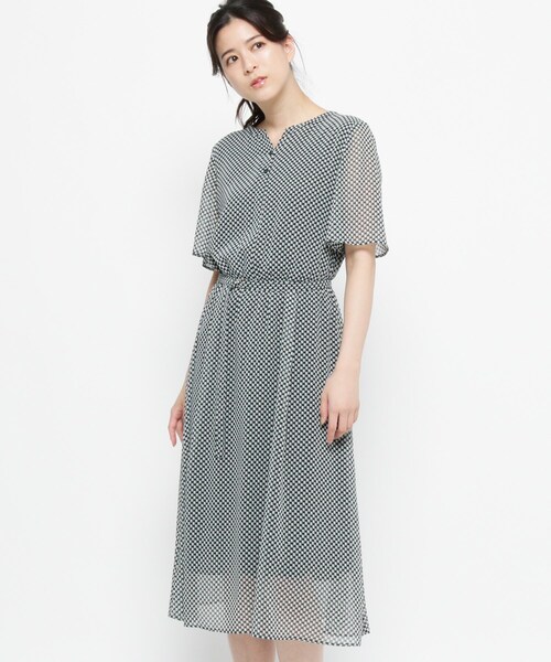 SOFUOL（ソフール）の「◇スリットプリーツミモレワンピース