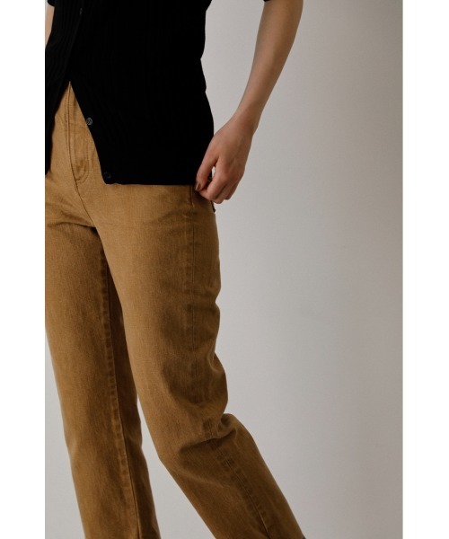 RIM.ARK(リムアーク)の「Hem asymmetry denim(デニムパンツ・レディース・ホワイト/ブラック/ベージュ・38/36)」の11枚目の写真