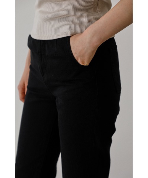 RIM.ARK(リムアーク)の「Hem asymmetry denim(デニムパンツ・レディース・ホワイト/ブラック/ベージュ・38/36)」の17枚目の写真