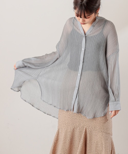 natural couture(ナチュラルクチュール)の「シアープリーツシャツチュニック(シャツ/ブラウス・レディース・アイボリー/グレー/ピンク・FREE)」の9枚目の写真