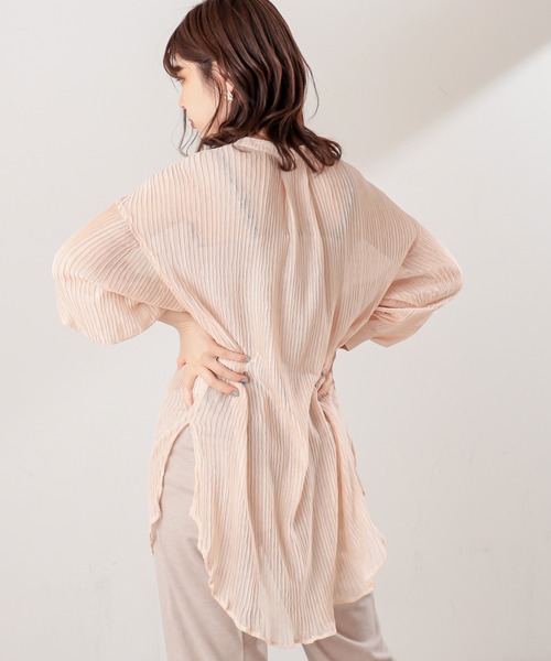 natural couture(ナチュラルクチュール)の「シアープリーツシャツチュニック(シャツ/ブラウス・レディース・アイボリー/グレー/ピンク・FREE)」の13枚目の写真