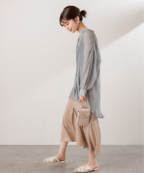 natural couture(ナチュラルクチュール)の「シアープリーツシャツチュニック(シャツ/ブラウス・レディース・アイボリー/グレー/ピンク・FREE)」の11枚目の写真