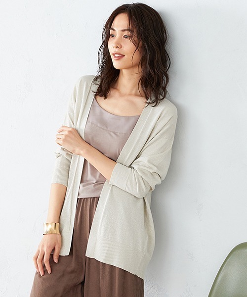 COMME CA ISM(コムサイズム)の「ラメ ニットカーディガン(カーディガン/ボレロ・レディース・ベージュ/ブルー/チャコール・MEDIUM/LARGE)」の3枚目の写真