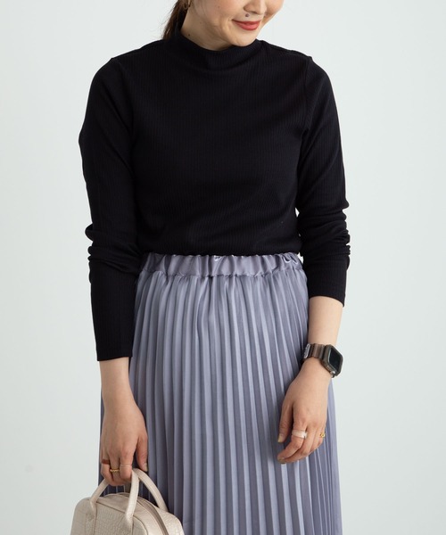 earth music&ecology（アースミュージックアンドエコロジー）の「チェーン柄リブ長袖ハイネックプルオーバー ＊（Tシャツ/カットソー・レディース・サックスブルー/オフホワイト/杢グレー/ブラック/イエロー/ベージュ系その他2・M/S）」の12枚目の写真