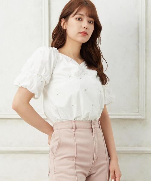 Allamanda(アラマンダ)の「袖コンシャス胸切替ブラウス(シャツ/ブラウス・レディース・ブラック/オフホワイト/サックスブルー/ミント・M)」の2枚目の写真