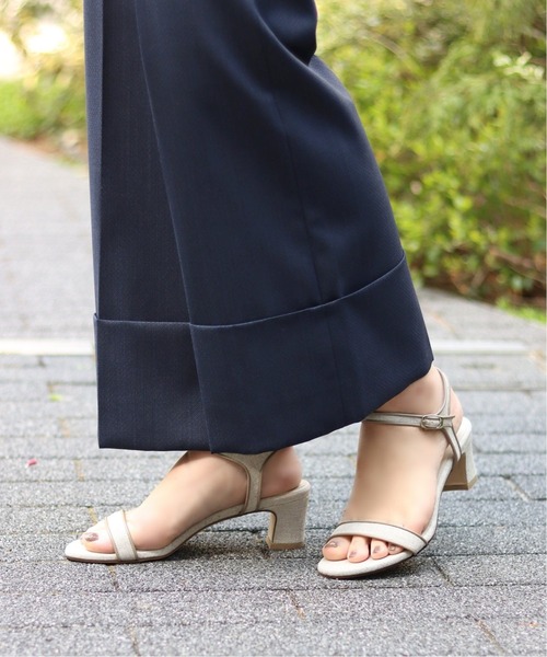 LE TALON（ルタロン）の「5cmパイピングストラップサンダル◆（サンダル・レディース・ライトグレー/イエロー・SMALL/MEDIUM/LARGE/X-LARGE/X-SMALL）」の3枚目の写真