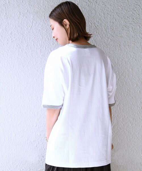 Russell Athletic（ラッセルアスレティック）の「【WEB限定/SHIPS別注】RUSSELL ATHLETIC: カレッジ プリント リンガー Tシャツ（Tシャツ/カットソー・メンズ・ホワイト/オフホワイト/ブラック/ダークグレー・LARGE/X-LARGE/MEDIUM/SMALL）」の9枚目の写真