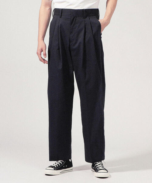 TOMORROWLAND （トゥモローランド）の「クールマックスサッカー 1プリーツワイドパンツ（スラックス・メンズ・ネイビー/ブラック系その他・M/XS/S）」の4枚目の写真