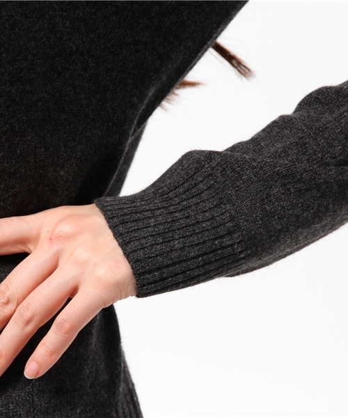 FIGARO Paris（フィガロパリ）の「◆9G天竺アイレット入り クループルオーバー（ニット/セーター・レディース・チャコールグレー/パープル/レッド・FREE）」の9枚目の写真