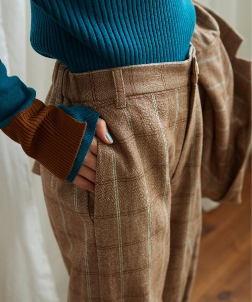 Lene（レネ）の「ヘリンボンチェック　タックパンツ（その他パンツ・レディース・ブラウン/ネイビー・FREE）」の18枚目の写真