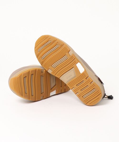 suicoke(スイコック)の「【SUICOKE(スイコック)】モックシューズ PEPPER-evab(スニーカー・メンズ・ベージュ/ブラック・01/02/03)」の4枚目の写真