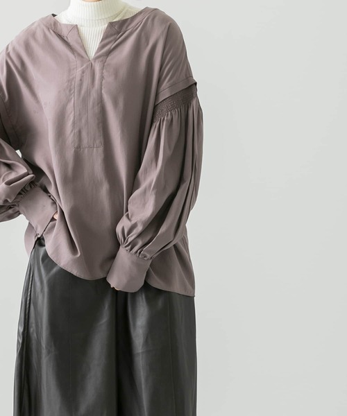 LAATO(ラート)の「LANTAN VOLUME BLOUSE(シャツ/ブラウス・レディース・ブラック/ベージュ/パープル・FREE)」の8枚目の写真