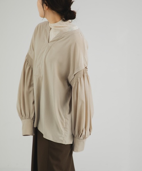 LAATO(ラート)の「LANTAN VOLUME BLOUSE(シャツ/ブラウス・レディース・ブラック/ベージュ/パープル・FREE)」の13枚目の写真