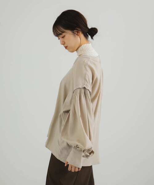LAATO(ラート)の「LANTAN VOLUME BLOUSE(シャツ/ブラウス・レディース・ブラック/ベージュ/パープル・FREE)」の22枚目の写真