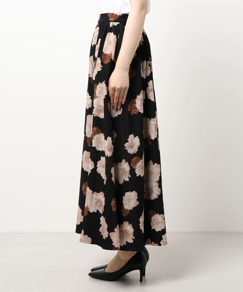MIMIMEMETE(ミミメメット)の「セピアフラワー マキシスカート(スカート・レディース・ブラック・フリー)」の7枚目の写真