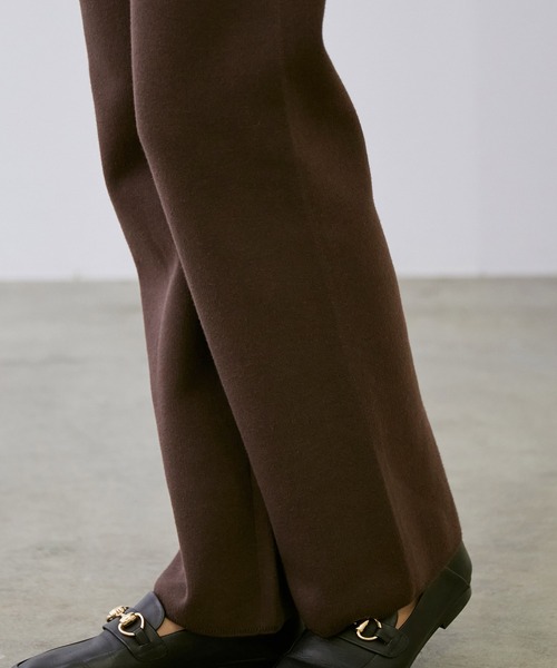 ROPE'(ロペ)の「【セットアップ対応】コットンポリ接結ニットパンツ(その他パンツ・レディース・ダークブラウン/ベージュ・38)」の6枚目の写真