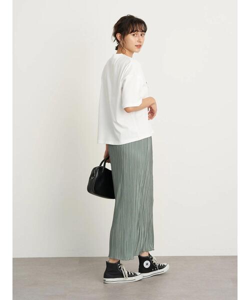 earth music&ecology（アースミュージックアンドエコロジー）の「エモーショナルフォトプリントTシャツ ＊（Tシャツ/カットソー・レディース・アイボリー/イエロー/サックスブルー/ブラック・FREE）」の21枚目の写真