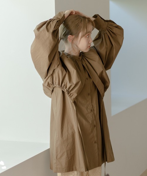 Kastane(カスタネ)の「ギャザーアレンジブラウス(シャツ/ブラウス・レディース・オリーブ/ブラウン/オフホワイト・FREE)」の7枚目の写真