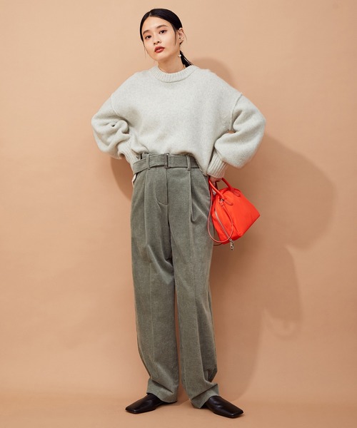 ADAM ET ROPE'(アダムエロペ)の「【一部カラーセットアップ対応】タスマニアウールクロップドプルオーバー(ニット/セーター・レディース・チャコールグレー/オフホワイト/イエロー系その他/ダークラベンダー・FREE)」の13枚目の写真