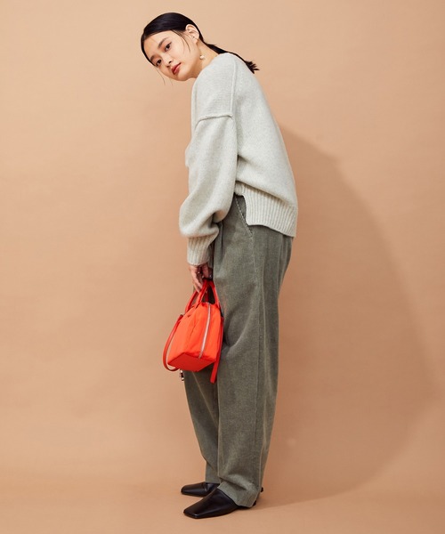 ADAM ET ROPE'(アダムエロペ)の「【一部カラーセットアップ対応】タスマニアウールクロップドプルオーバー(ニット/セーター・レディース・チャコールグレー/オフホワイト/イエロー系その他/ダークラベンダー・FREE)」の18枚目の写真