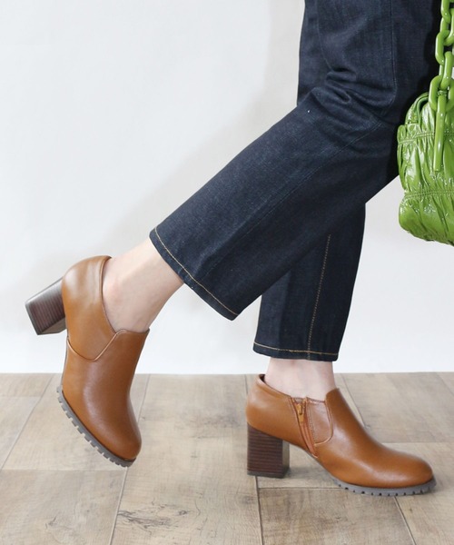 Fin（フィン）の「タンクソールショートブーティー（ブーツ・レディース・ブラック/キャメル・23.5cm/22.5cm/24.5cm/23cm/24cm/25cm）」の13枚目の写真