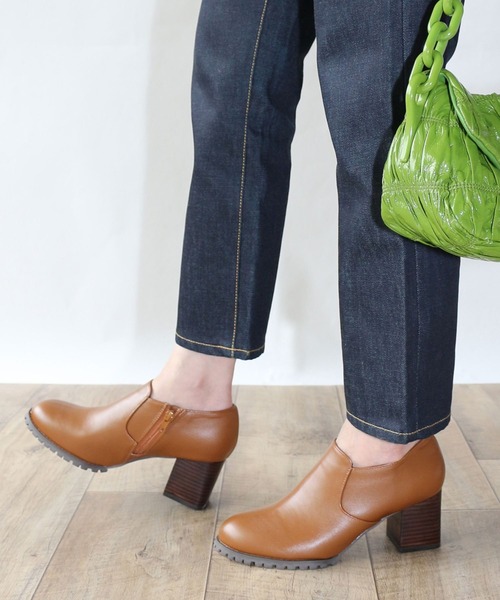 Fin（フィン）の「タンクソールショートブーティー（ブーツ・レディース・ブラック/キャメル・23.5cm/22.5cm/24.5cm/23cm/24cm/25cm）」の11枚目の写真