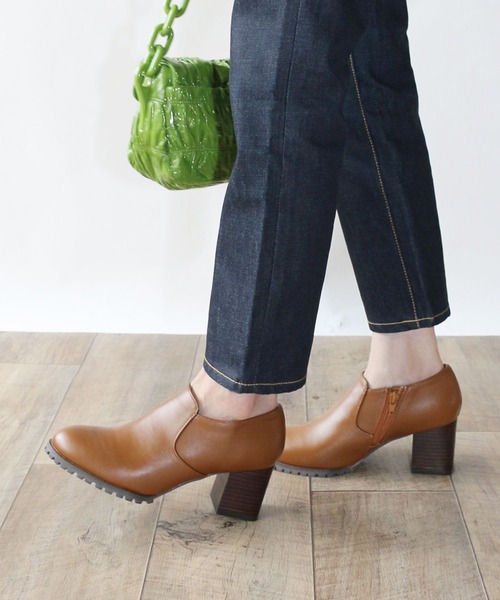 Fin（フィン）の「タンクソールショートブーティー（ブーツ・レディース・ブラック/キャメル・23.5cm/22.5cm/24.5cm/23cm/24cm/25cm）」の10枚目の写真