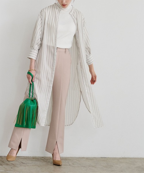 UR'S（ユアーズ）の「ﾊﾞﾝﾄﾞｶﾗｰｽﾄﾗｲﾌﾟｼｬﾂﾜﾝﾋﾟｰｽ（シャツワンピース・レディース・ブラック/グリーン系その他/グレイッシュベージュ・M）」の2枚目の写真