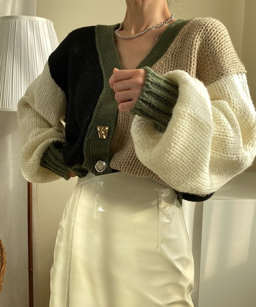 Jewelobe(ジュエローブ)の「配色ニットカーディガン(カーディガン/ボレロ・レディース・ブラウン/カーキ/アイボリー・FREE)」の12枚目の写真