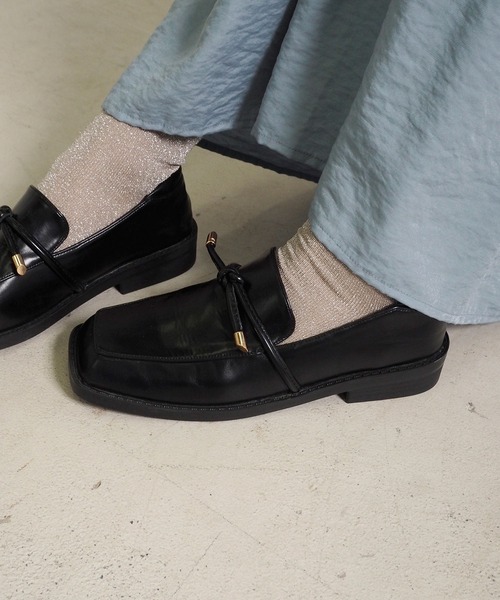 Crisp（クリスプ）の「リボンスクエアトゥローファー（ローファー・レディース・ブラック/ブラウン・38/37）」の12枚目の写真