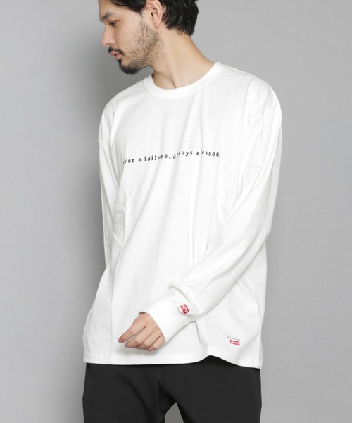CERCA(チェルカ)の「BEYES/プリント L/S C/N(Tシャツ/カットソー・メンズ・ホワイト/ベージュ/ブラック・MEDIUM/LARGE)」の2枚目の写真