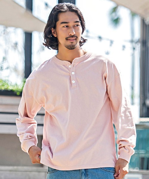 Goodwear（グッドウェア）の「『Goodwear/グッドウェア』WEB別注 USAコットンヘンリーネック長袖Tシャツ（Tシャツ/カットソー・メンズ・ホワイト/ブラック/ベージュ/ネイビー/グレー/カーキ/カーキブラウン/グレー系その他/ブルー系その他/テラコッタ/パープル系その他/ボルドー/ライトピンク/チャコールグレー/グレー系1/ブラウン・M/L/XL/S）」の15枚目の写真