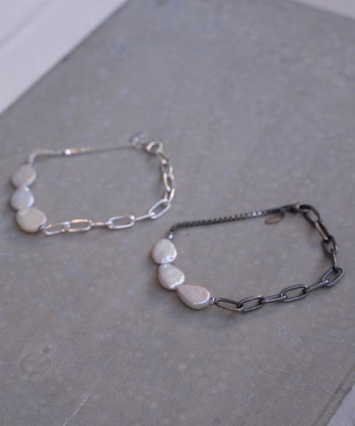 Iroquois（イロコイ）の「PEARL MIX BRACELET（ブレスレット・メンズ・シルバー/アンティークシルバー・FREE）」の4枚目の写真