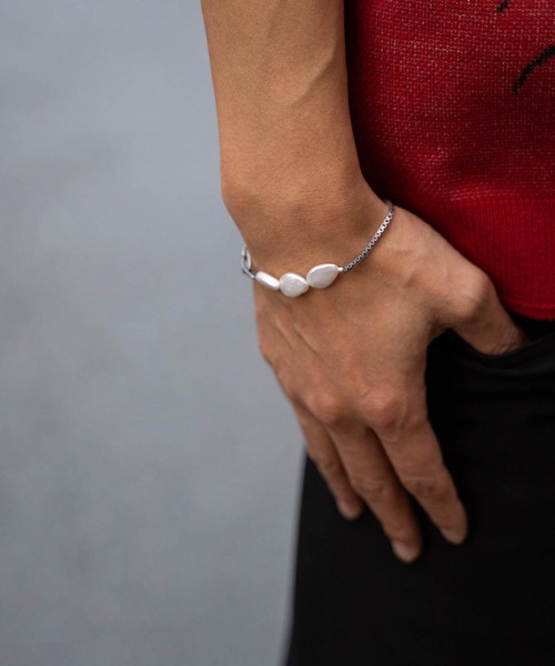 Iroquois（イロコイ）の「PEARL MIX BRACELET（ブレスレット・メンズ・シルバー/アンティークシルバー・FREE）」の6枚目の写真