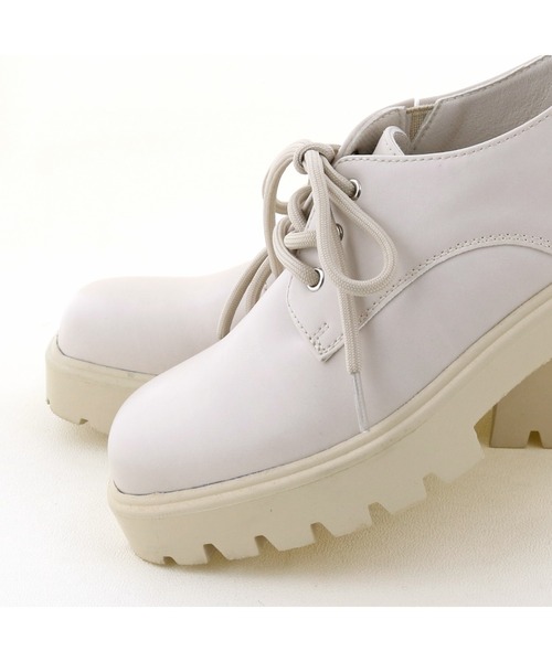 byあしながおじさん（バイアシナガオジサン）の「厚底レースアップシューズ　-8710421（その他シューズ・レディース・ブラック/グレイッシュベージュ/アイボリー・LL/L/S/M）」の9枚目の写真