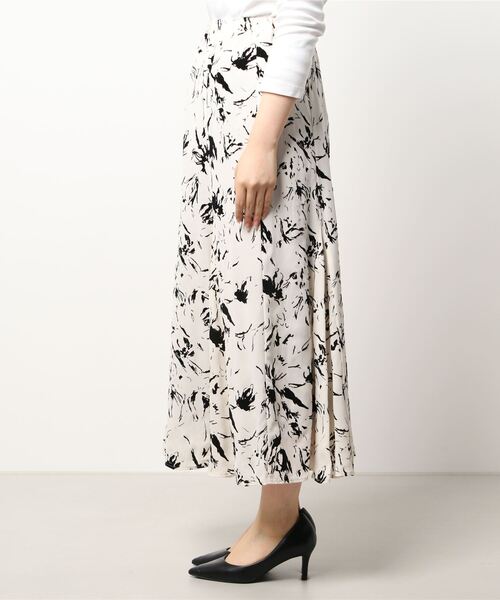 PICCIN(ピッチン)の「フロッキープリントマーメイドスカート(スカート・レディース・ブラック/オフホワイト・M/L)」の13枚目の写真