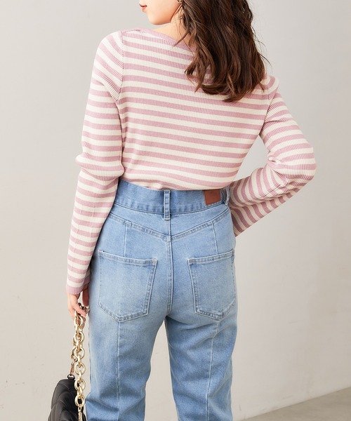 袖刺繍ボートネックリブニット