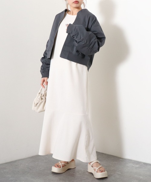 archives（アルシーヴ）の「袖ギャザーＭＡ－１（MA-1・レディース・チャコールグレー/アイボリー/シルバーグレー・MEDIUM）」の21枚目の写真