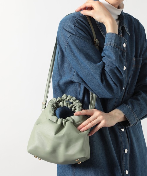 SETUP7（セットアップセブン）の「【SETUP7】サークルハンドルプリーツバッグ KNF（ショルダーバッグ・レディース・ホワイト/ブラック/レッド/ピンク/イエロー/グリーン・FREE）」の13枚目の写真