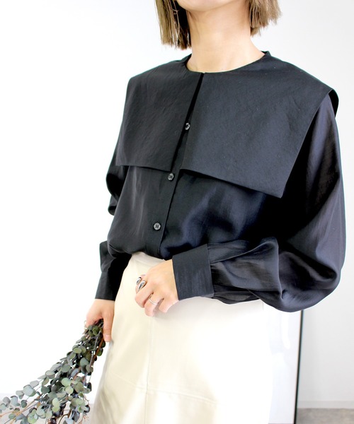 MLI'A（エムリア）の「セーラーカラーシャツ（シャツ/ブラウス・レディース・オフホワイト/ブラック/ネイビー・M）」の2枚目の写真