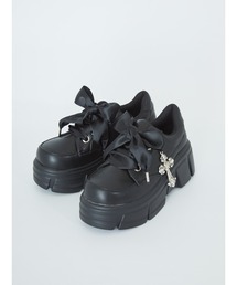 クロスチャーム厚底スニーカー