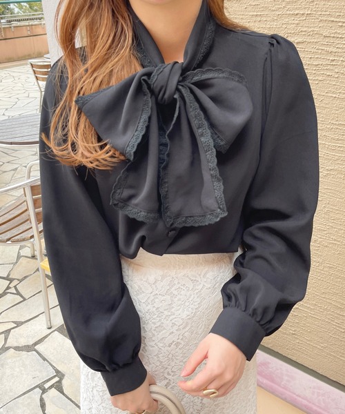 apres jour（アプレジュール）の「レースボウタイブラウス【ZOZOTOWN限定アイテム】（シャツ/ブラウス・レディース・ブラック/ブルー系その他/オフホワイト・フリー/X-LARGE）」の3枚目の写真