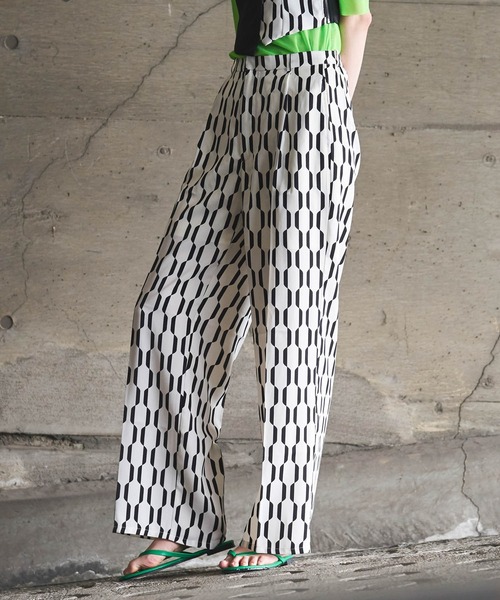 VACANCY（ヴァカンシー）の「マルチウェーブ柄セットアップストレートイージーパンツ/アソート柄（その他パンツ・レディース・ブルー/その他/ナチュラル/ブラウン・FREE/MEDIUM/TALL）」の8枚目の写真