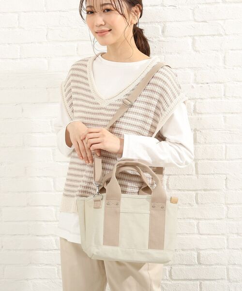 SHOO・LA・RUE(シューラルー)の「◆【仕切収納】キャンバス2WAYトート(トートバッグ・レディース・ブラック/グレー/ナチュラル/ピンク系その他/レモンイエロー/ブラック系/ブラウン系1・00)」の14枚目の写真