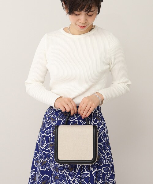 UNTITLED（アンタイトル）の「◆【STORY掲載】パイピングリネンショルダー（ショルダーバッグ・レディース・キャメル/ブラック系4・00）」の9枚目の写真